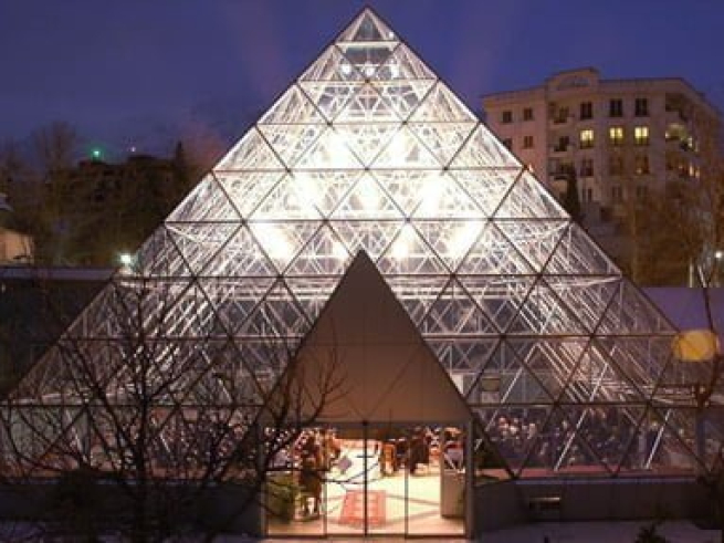 سازه فضاکار , سازه فضایی , space frame structure