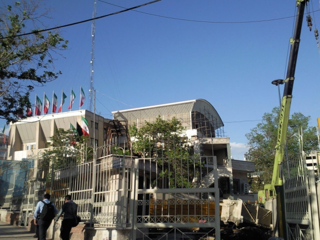 municipal-meeting-hall