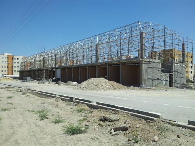 commercial-complex-in-islamshahr